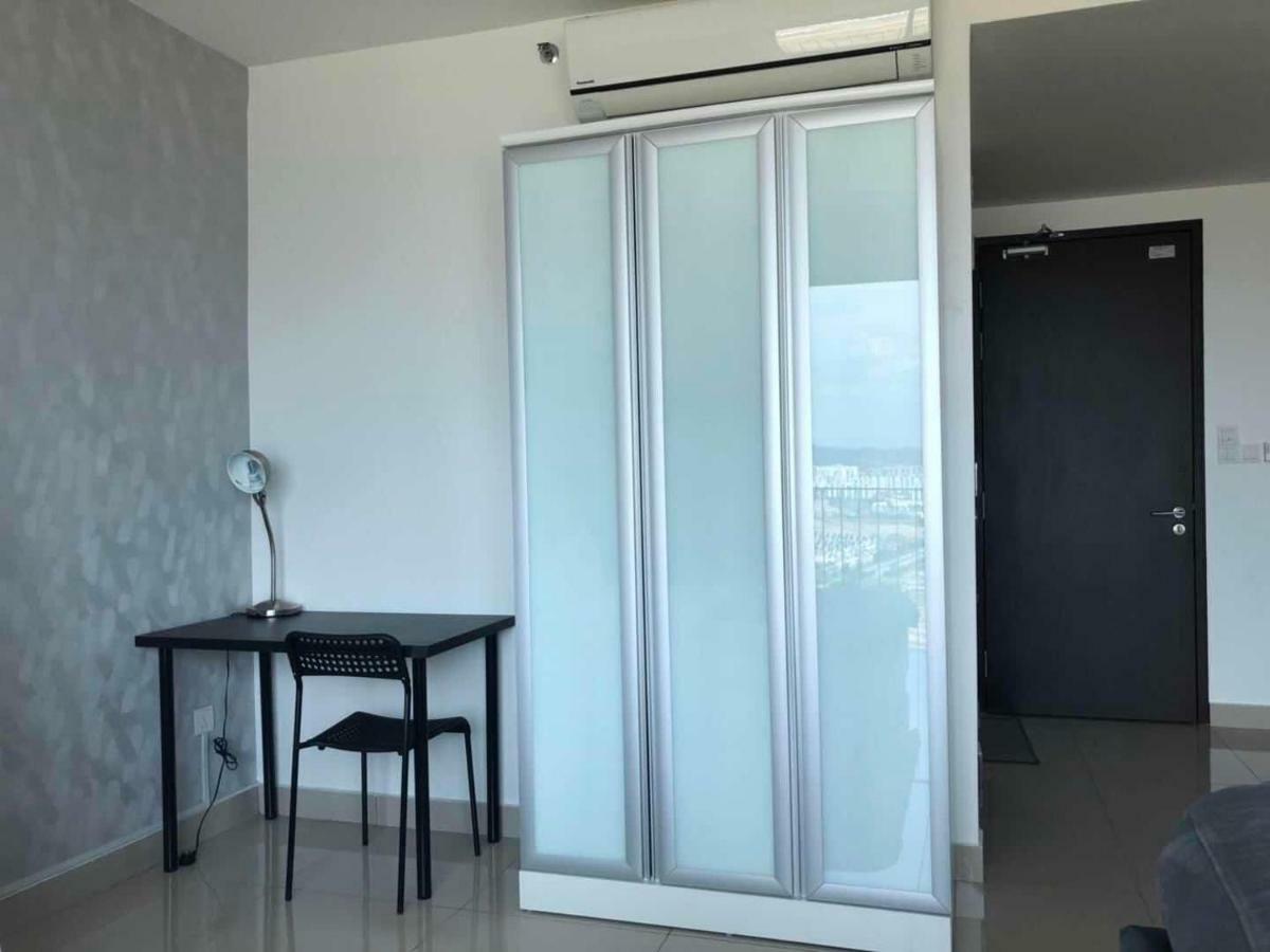 Vivian'S Studio Trefoil Setia Alam Shah Alam Exterior photo